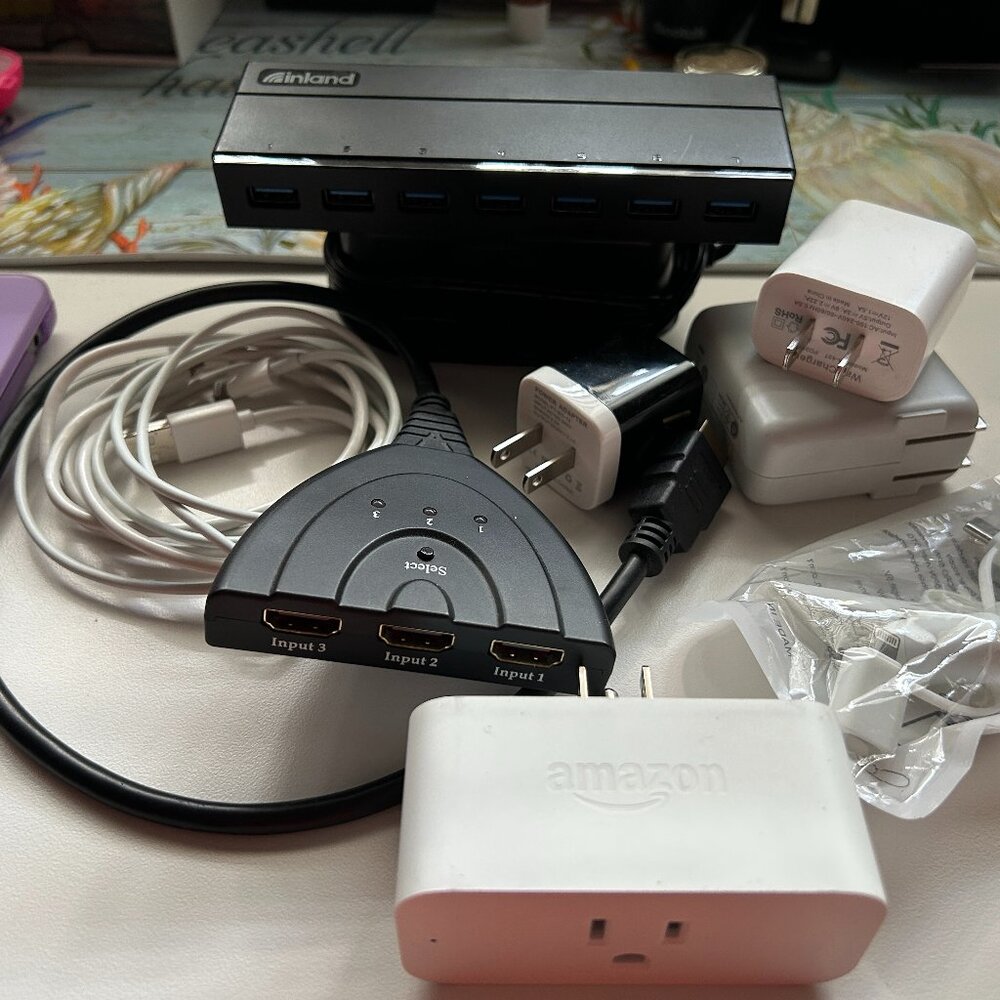 Technology Bundle-Amazon Smart Plug, HDMI Triple Spliter, 7 USB Spliter, Etc